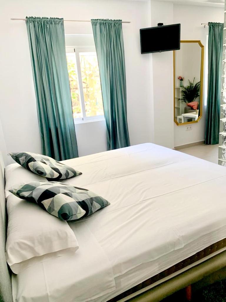Villamartin Hotel Ghb Dehesa de Campoamor  Екстериор снимка